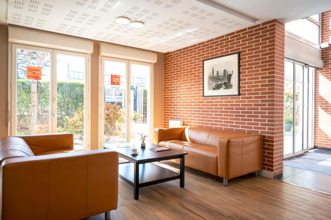 Sejours & Affaires Creteil Le Magistere Aparthotel Exterior foto